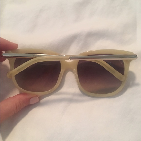 COPY - Chloe Wayfarer Sunglasses in Honey - Picture 3 of 4